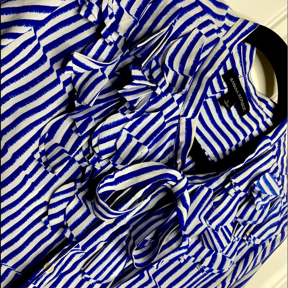 Banana Republic Ruffle & Tie Blouse